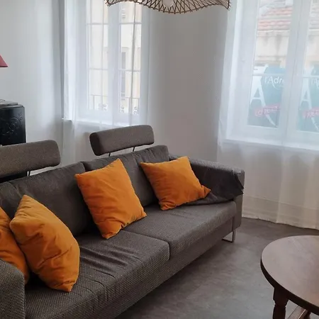 Apartment Au Grand Coeur Messin T4 Chaleureux Entierement Renove Metz